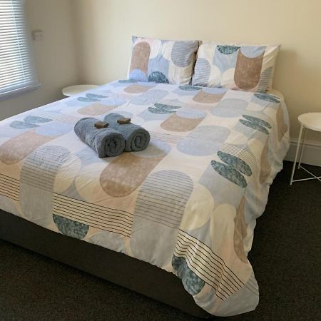 Donnybrook Hotel Wa エクステリア 写真
