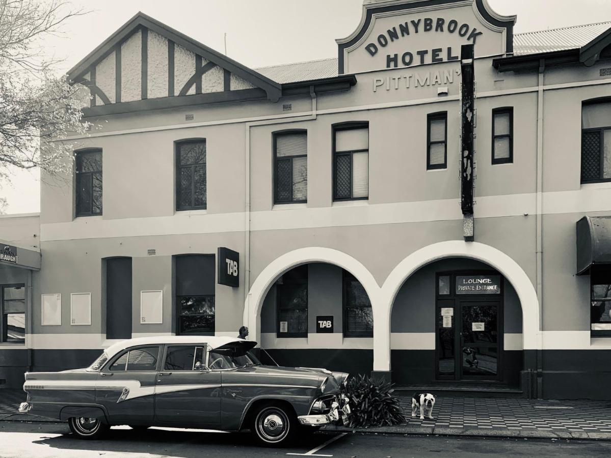 Donnybrook Hotel Wa エクステリア 写真